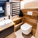 샬레 Malino & Residences - *