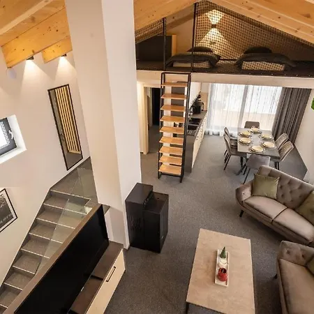 샬레 Malino & Residences - *