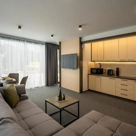 샬레 Malino & Residences - *